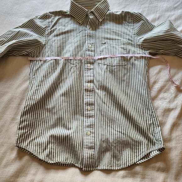 Hollister striped Men's button down army green striped button up Men's Size M - Picture 8 of 11